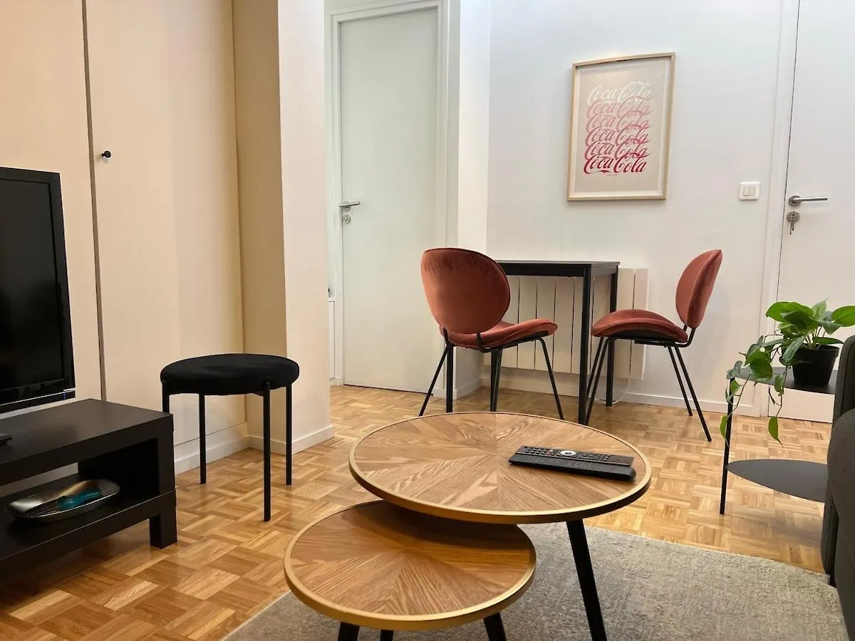 Lovely Apartment For 4 Paris França